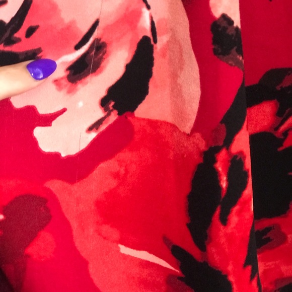 Eve Mendes red circle skirt - Picture 6 of 8